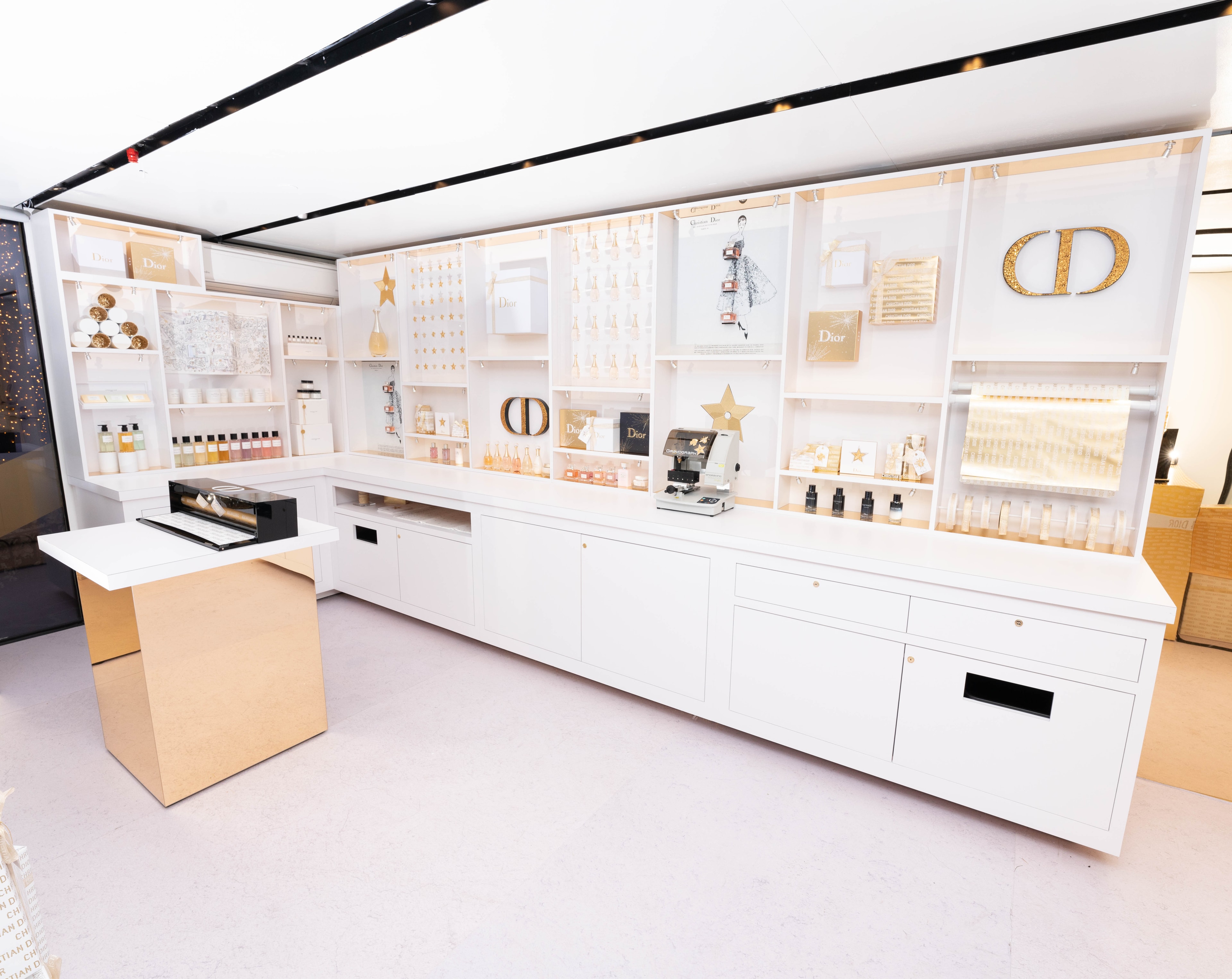 Dior Grove pop-up activation