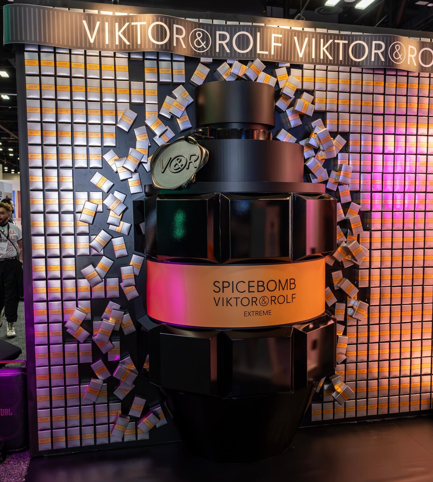Viktor and Rolf Spicebomb Extreme display